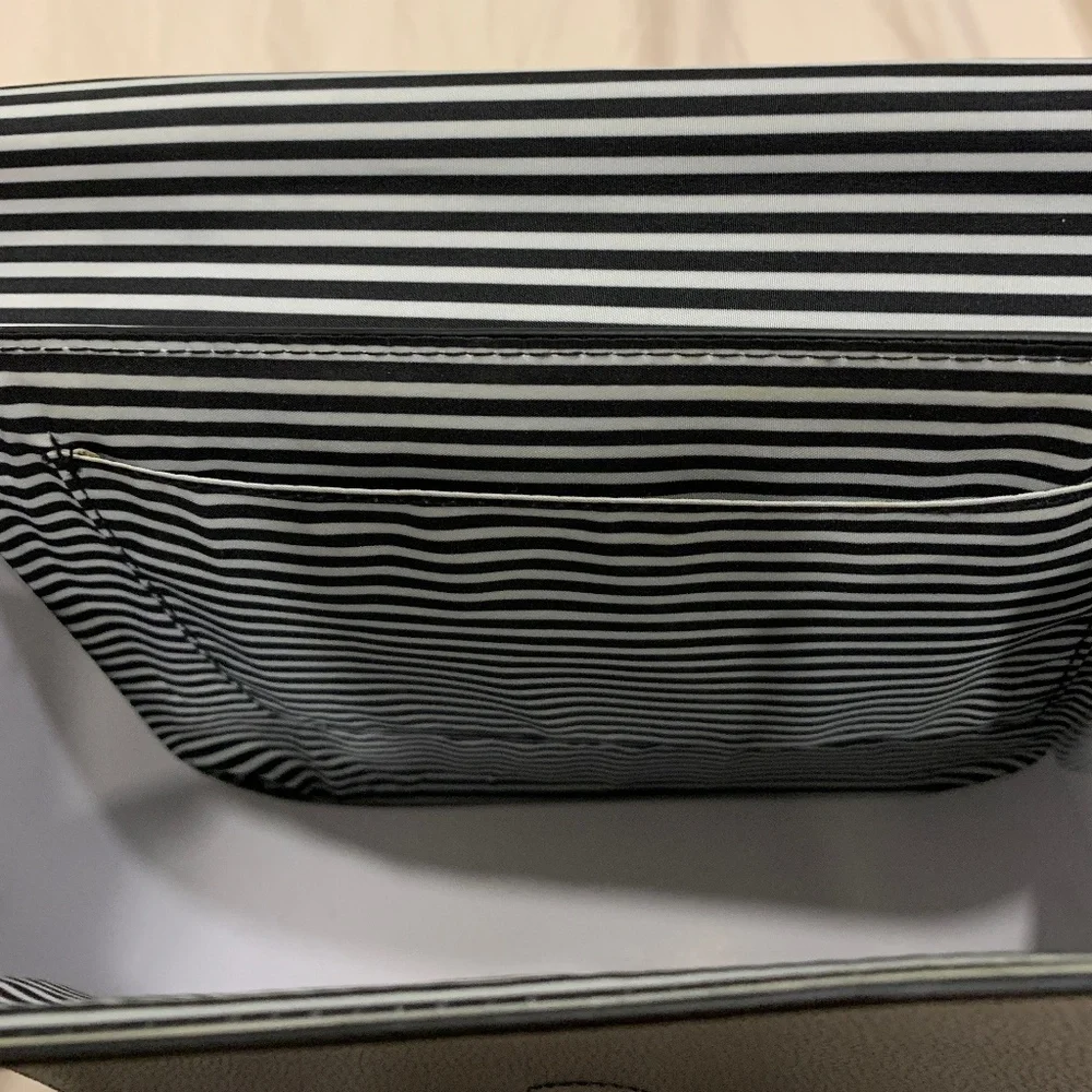 Disney Flare Crossbody Pin Bag in Black with Mickey Mouse Logo - Picture 9 of 10